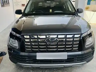 Second Hand हुंडई वेन्यू e 1.2 पेट्रोल in गौतम बुद्ध नगर