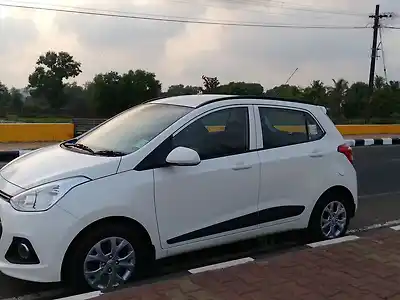 2015 हुंडई i10 स्पोर्ट्ज़ 1.2 कप्पा2 1