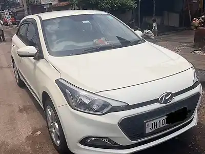 Second Hand हुंडई एलीट i20 एस्टा 1.2 in धनबाद
