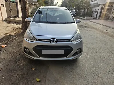 2016 Hyundai Grand i10 Sportz 1.1 CRDi [2016-2017] 1