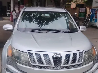 2015 महिंद्रा XUV500 w8 1 2015 महिंद्रा XUV500 w8 1