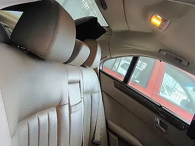 2012 Mercedes-Benz E-Class E250 CDI BlueEfficiency 1