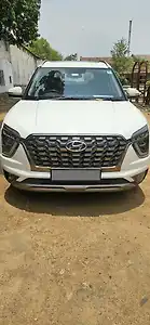 2022 Hyundai Alcazar Platinum 7 STR 1.5 Diesel 1