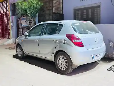 2011 हुंडई i20 मैग्ना 1.2 1