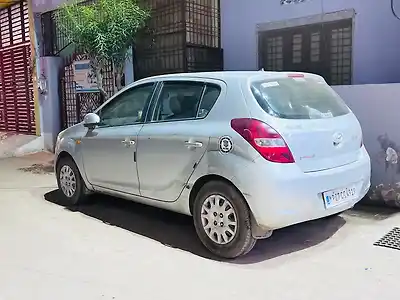 2011 हुंडई i20 मैग्ना 1.2 1 2011 हुंडई i20 मैग्ना 1.2 1