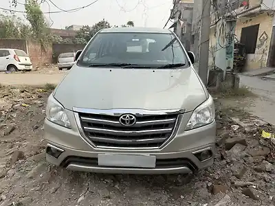 Second Hand टोयोटा इनोवा 2.5 vx 7 str bs-iv in अमृतसर