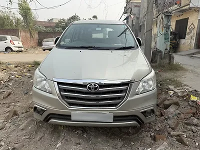 Second Hand Toyota Innova 2.5 VX 7 STR BS-IV in Amritsar