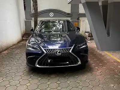 2024 लेक्सस ES 500e 300h लग्ज़री 1
