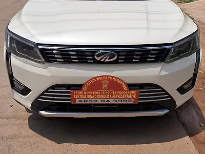 2020 महिंद्रा XUV300 1.5 w8 एएमटी 1 2020 महिंद्रा XUV300 1.5 w8 एएमटी 1