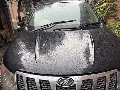 2012 महिंद्रा XUV500 w8 1