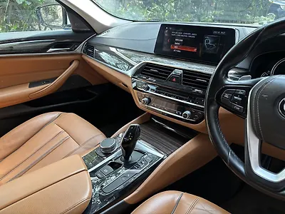 2019 BMW 5 Series 520d Luxury Line