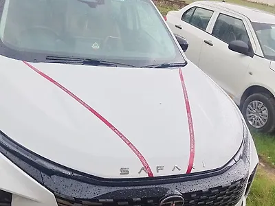 2025 Tata Safari Smart (O) 7 STR 1