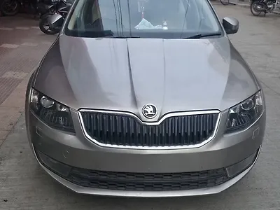 Second Hand Skoda Octavia 2.0 TDI CR Style Plus AT in Buldhana