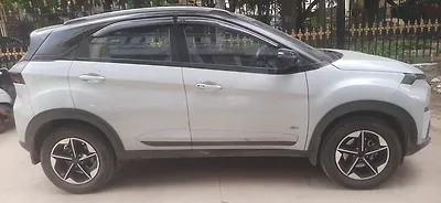2025 Tata Nexon EV Empowered Plus 45.0 kWh 1 2025 Tata Nexon EV Empowered Plus 45.0 kWh 1