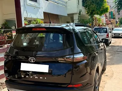 2022 Tata Safari XT Plus 1