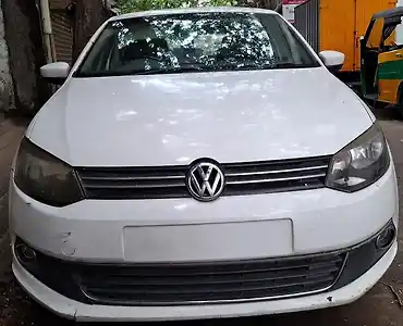 2013 फ़ॉक्सवैगन वेंटो हाईलाइन पेट्रोल एटी 1 2013 फ़ॉक्सवैगन वेंटो हाईलाइन पेट्रोल एटी 1