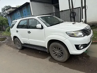 Second Hand Toyota Fortuner 3.0 4x2 MT in Navsari