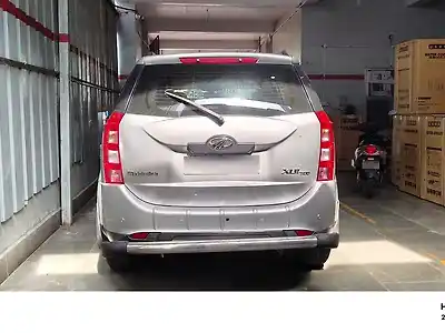 Second Hand महिंद्रा XUV500 w8 in भुवनेश्वर