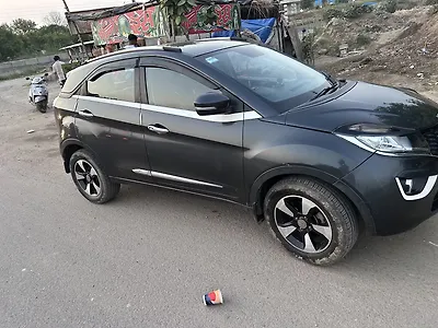 2018 टाटा नेक्सन xz प्लस 1