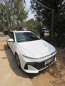 2023 Hyundai Verna SX Petrol 1.5L Automatic (CVT) 1 2023 Hyundai Verna SX Petrol 1.5L Automatic (CVT) 1