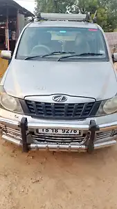 2014 Mahindra Quanto C2 1