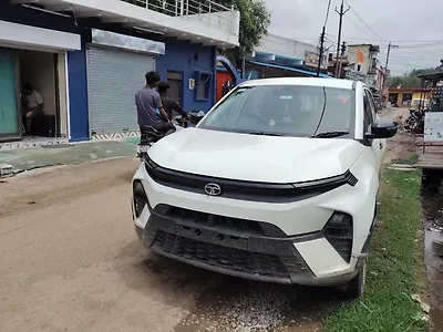 2023 Tata Nexon Smart 1.2 Revotron Petrol 5MT 1 2023 Tata Nexon Smart 1.2 Revotron Petrol 5MT 1