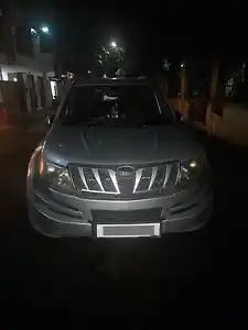 2013 महिंद्रा XUV500 w8 1 2013 महिंद्रा XUV500 w8 1