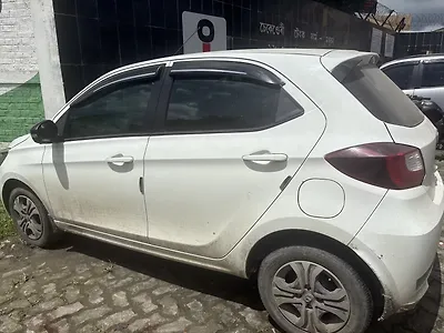 2023 Tata Tiago XT MT [2023-2025] 1