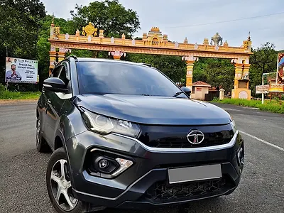 2020 Tata Nexon XE [2020-2023] 1