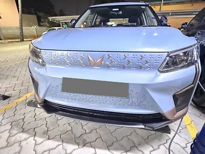 2023 Mahindra XUV400 EC 34.5 KWH Fast Charger