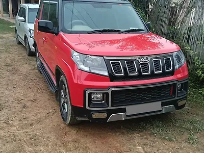 Second Hand Mahindra TUV300 T10 Dual Tone in Aizawl