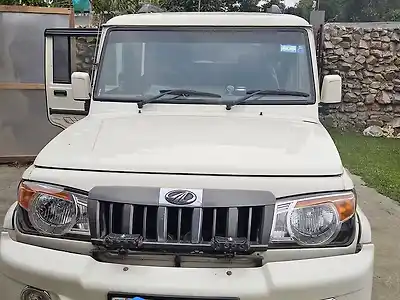 2018 महिंद्रा बोलेरो जेडएलएक्स BS IV 1