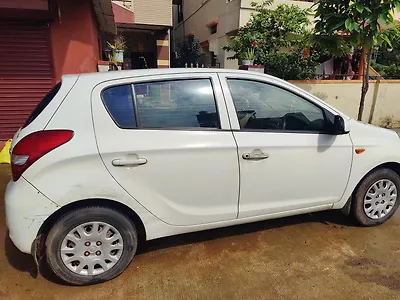 2010 हुंडई i20 मैग्ना 1.2 1