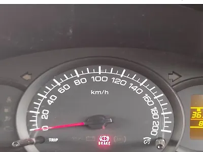 2015 Maruti Suzuki Swift LXi 1