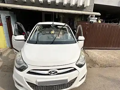 2015 हुंडई i10 स्पोर्ट्ज़ 1.2 कप्पा2 1