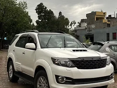 2014 Toyota Fortuner 3.0 4x2 MT 1 2014 Toyota Fortuner 3.0 4x2 MT 1