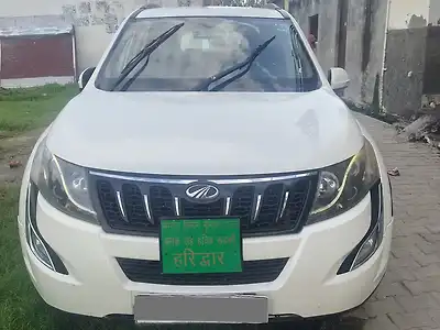 2018 Mahindra XUV500 W11 (O) AWD 1