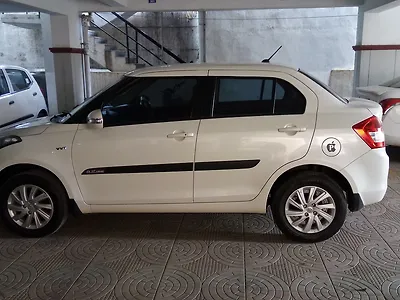 Second Hand Maruti Suzuki Swift DZire ZXI in Tenali