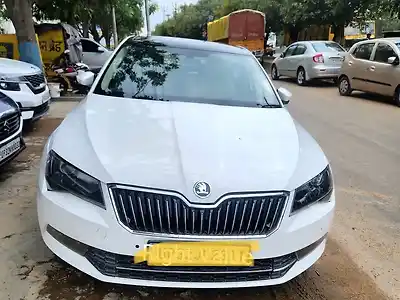 2019 स्कोडा सुपर्ब एल&के टीडीआई एटी 1