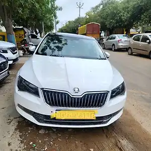 2019 स्कोडा सुपर्ब एल&के टीडीआई एटी 1 2019 स्कोडा सुपर्ब एल&के टीडीआई एटी 1