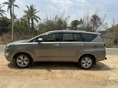 2020 Toyota Innova Crysta ZX 2.4 AT 7 STR 1