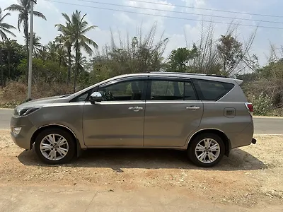 2020 Toyota Innova Crysta ZX 2.4 AT 7 STR 1 2020 Toyota Innova Crysta ZX 2.4 AT 7 STR 1