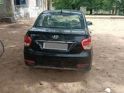 2014 हुंडई एक्सेंट sx ऑटोमैटिक 1.2 o) 1