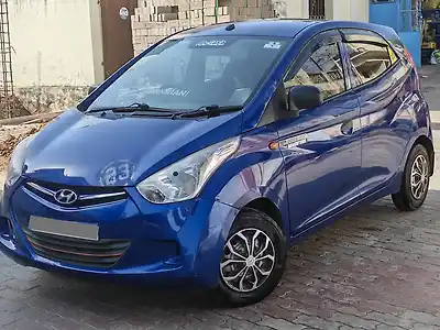 2015 हुंडई ईऑन एरा + 1
