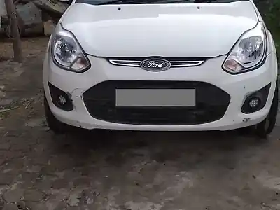 Second Hand फ़ोर्ड फिगो ड्यूराटॉर्क डीज़ल zxi 1.4 in जालंधर