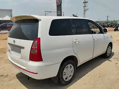 Second Hand टोयोटा इनोवा 2.5 e in तिरुपति