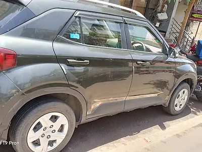 2021 Hyundai Venue S 1.2 Petrol 1