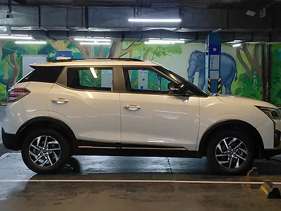 2025 Mahindra XUV400 EL PRO 39.4 kWh
