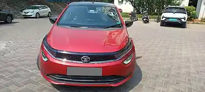 2023 टाटा अल्ट्रोज़ xz पेट्रोल 1 2023 टाटा अल्ट्रोज़ xz पेट्रोल 1