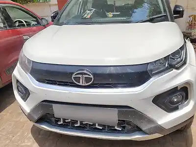 Second Hand टाटा नेक्सन xz in बंदा